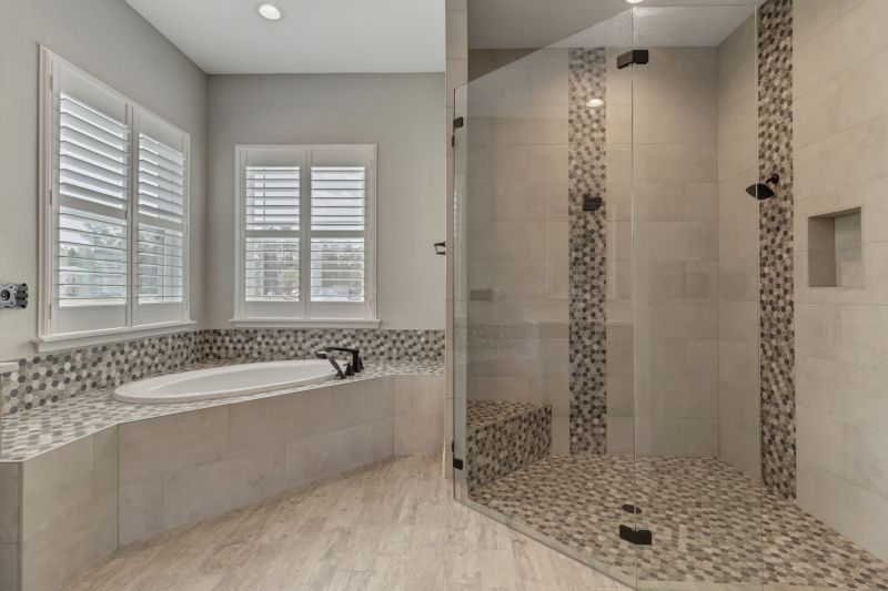 Tile-Accent Shower